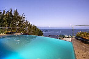 Clifton YOLO Spaces – Clifton Mansion Villa