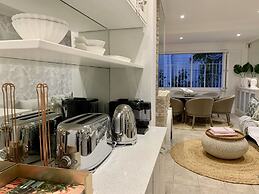 Clifton YOLO Spaces – Clifton Boutique Apartments