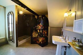 The Bull Hotel