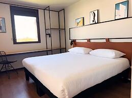 Ibis Lunel Petite Camargue