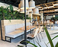 Ibis Lunel Petite Camargue