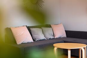 Millbrae Residence - Donnini Apartments