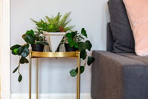 Millbrae Residence - Donnini Apartments