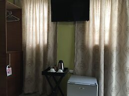 Island Avenue Guest House