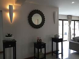 Royal Court Guest House