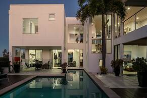 Sunshine Coast White House