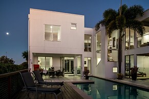 Sunshine Coast White House