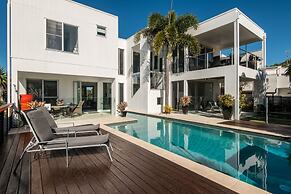 Sunshine Coast White House