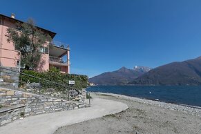 Garibaldi Lake view 3