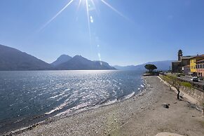 Garibaldi Lake view 3