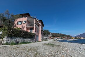 Garibaldi Lake View 4