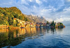 Colonno Fronte Lago