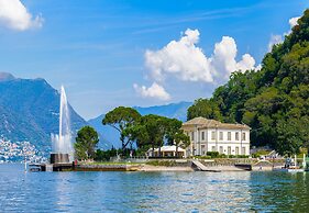 Colonno Fronte Lago