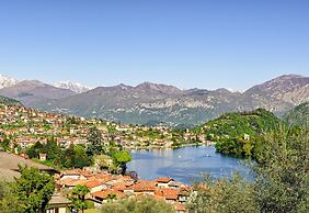 Colonno Fronte Lago