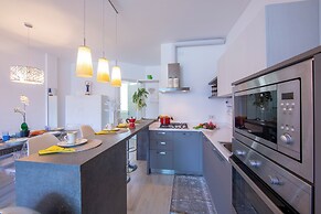 Como Lake Modern apartment Ulivi