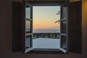 Aqua Serenity Luxury Suites - Adults Only