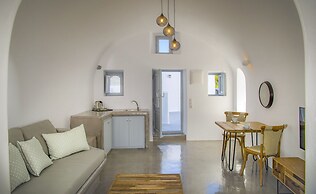 Aqua Serenity Luxury Suites - Adults Only