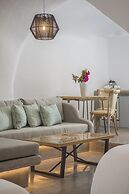 Aqua Serenity Luxury Suites - Adults Only