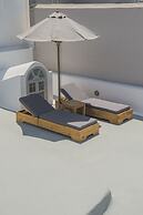 Aqua Serenity Luxury Suites - Adults Only