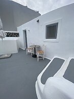 Aqua Serenity Luxury Suites - Adults Only