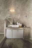 Aqua Serenity Luxury Suites - Adults Only