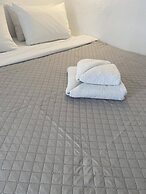 Aqua Serenity Luxury Suites - Adults Only