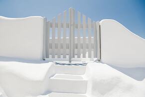 Aqua Serenity Luxury Suites - Adults Only