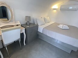 Aqua Serenity Luxury Suites - Adults Only