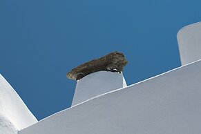 Aqua Serenity Luxury Suites - Adults Only