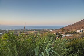 Aqua Serenity Luxury Suites - Adults Only