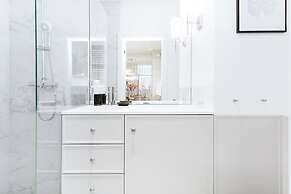 Mennica Residence Apartments by Renters