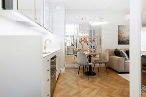 Mennica Residence Apartments by Renters