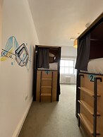 Leevin Hostel George