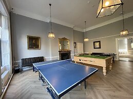 Leevin Hostel George