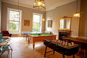 Leevin Hostel George