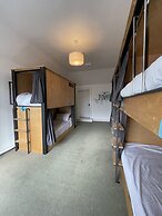 Leevin Hostel George