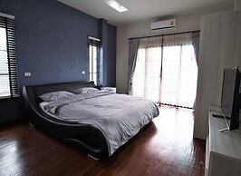 Lan House Pool Villa