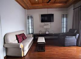 Lan House Pool Villa