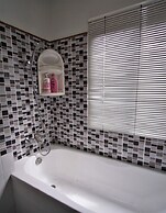 Lan House Pool Villa