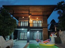 Lan House Pool Villa