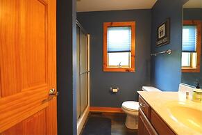 Northwood Views 4 Bedroom Chalet by Redawning