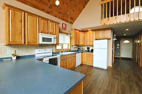 Northwood Views 4 Bedroom Chalet by Redawning