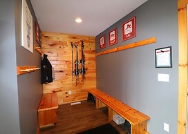 Northwood Views 4 Bedroom Chalet by Redawning