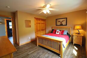 Northwood Views 4 Bedroom Chalet by Redawning