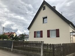 Holiday home with sauna and garden lounge
