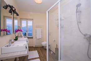 Plesio Rustico Panoramica