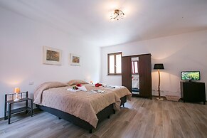 Rustico Logo Bellavista