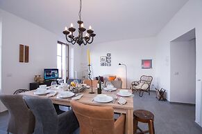 Rustico Logo Bellavista