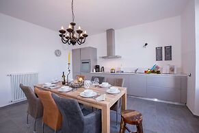 Rustico Logo Bellavista