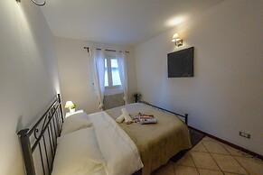 Pianello Charming Lake View